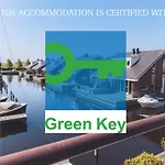 펜션 De Platvis 에크몬드안지